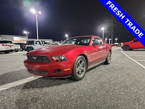 Used 2010 Ford Mustang Premium image 2