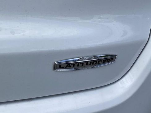 Used 2022 Jeep Compass Latitude image 7