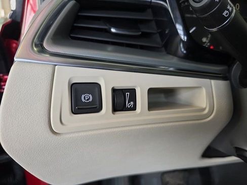 Certified 2024 Cadillac XT5 Premium Luxury w/ LPO, Floor Liner Package image 25