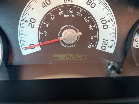 Used 2012 Toyota FJ Cruiser 4WD w/ Upgrade Pkg image 9