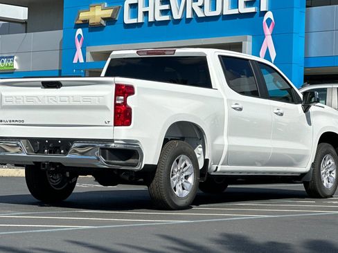New 2026 Chevrolet Silverado 1500 LT image 3