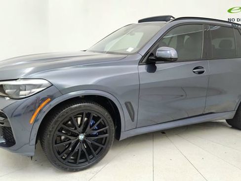 Used 2022 BMW X5 xDrive40i w/ M Sport Package AWD/4WD image 3