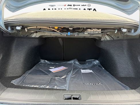 New 2026 Nissan Sentra SR w/ SR Premium Package FWD image 18