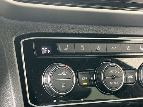 Used 2023 Volkswagen Atlas Cross Sport SEL Premium R-Line image 19