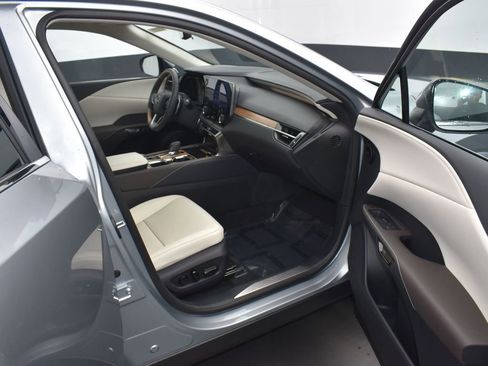 Used 2025 Lexus RX 350 w/ Convenience Package AWD/4WD image 12