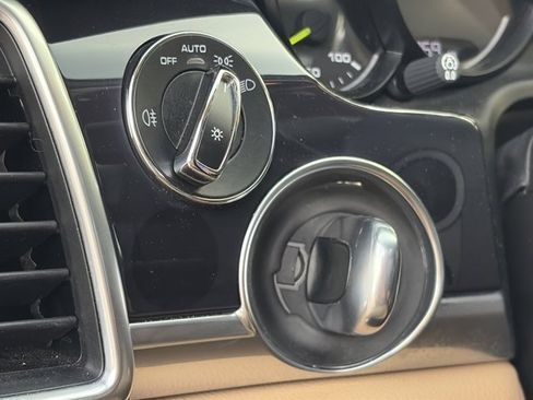 Used 2015 Porsche Panamera S image 20