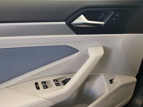 New 2025 Volkswagen Jetta SE image 26