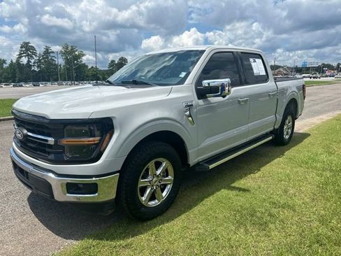 Used 2024 Ford F150 XLT w/ Equipment Group 302A MID RWD image 3