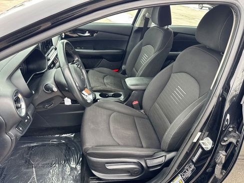 Used 2019 Kia Forte S image 11