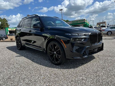 Used 2025 BMW X7 M60i w/ Executive Package AWD/4WD image 9
