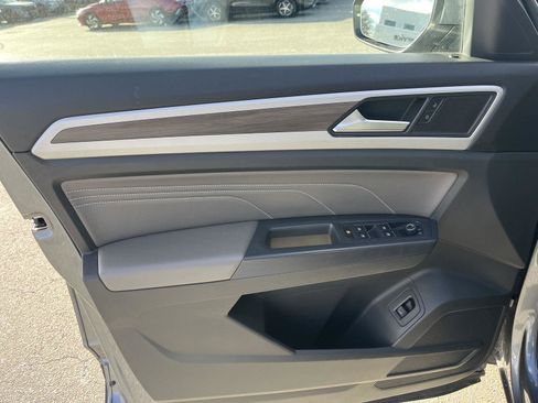 Used 2021 Volkswagen Atlas SEL image 11