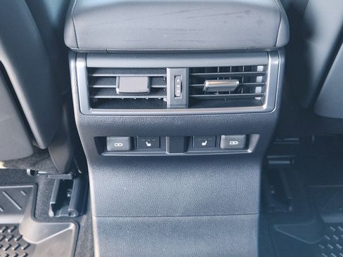 Used 2025 Lexus GX 550 image 39