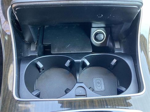 Used 2020 Mercedes-Benz C 300 Sedan image 18