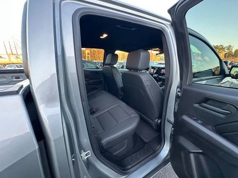 Used 2024 Chevrolet Colorado Trail Boss w/ Safety Package image 17