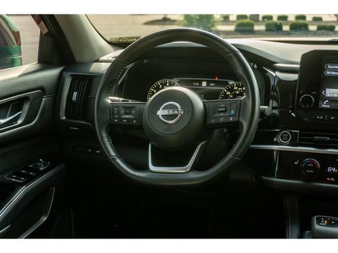 Used 2023 Nissan Pathfinder SL FWD image 22
