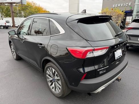 Used 2020 Ford Escape Titanium w/ Titanium Premium Package 2.0 image 8