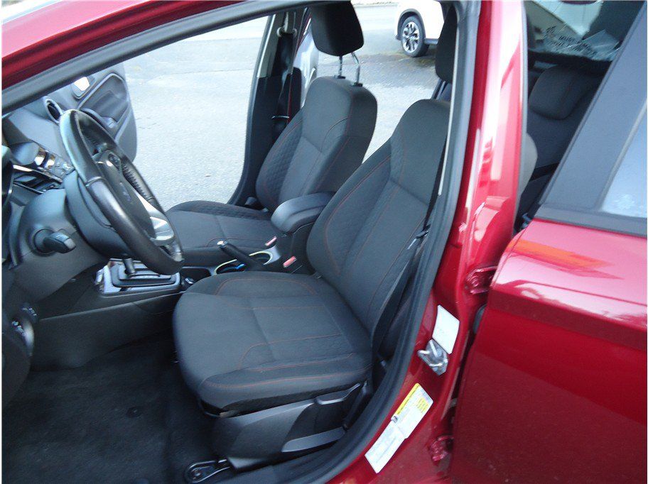 Used 2016 Ford Fiesta SE w/ Equipment Group 201A FWD image 11