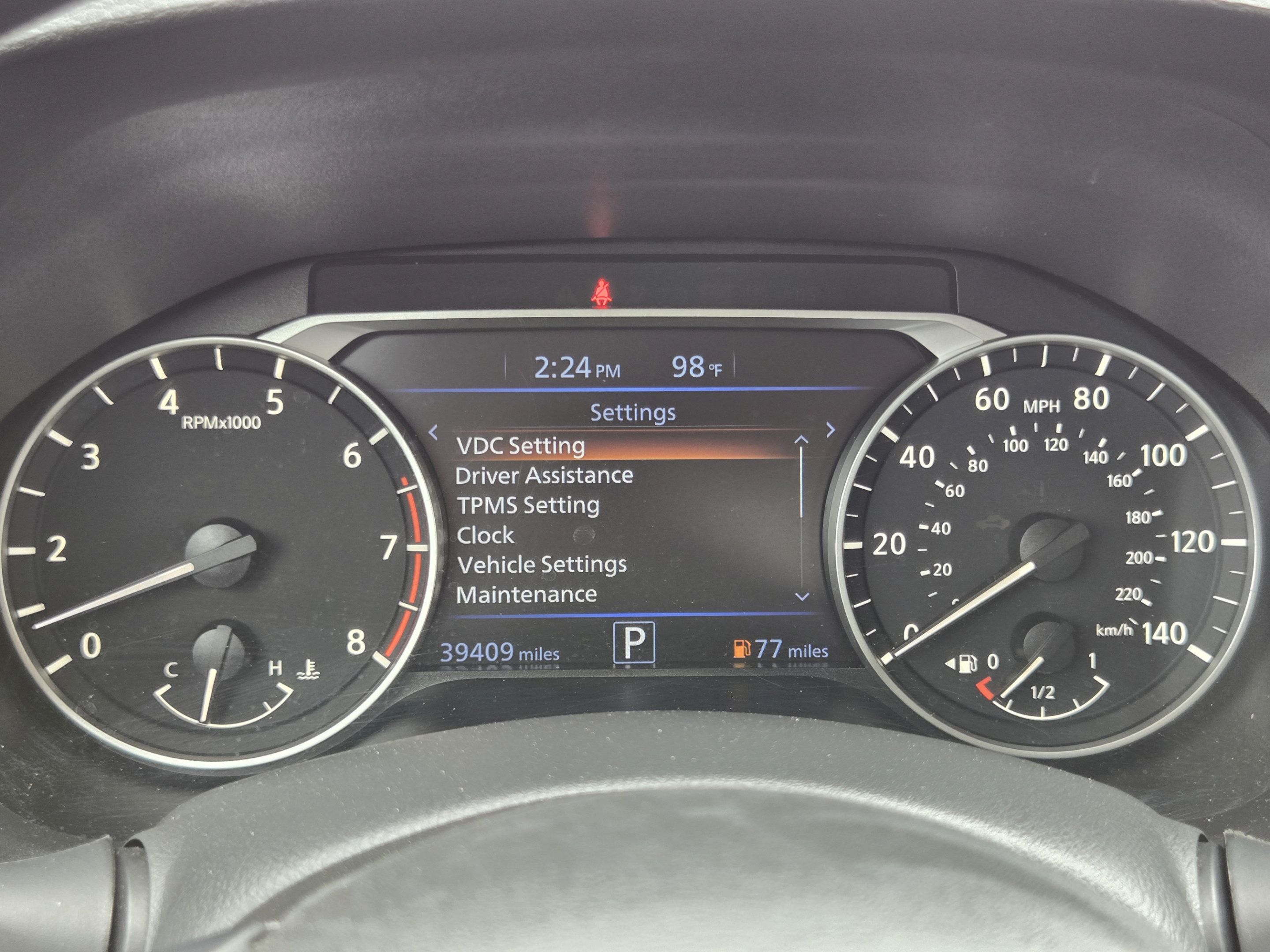 Used 2025 Nissan Altima 2.5 SV FWD image 12