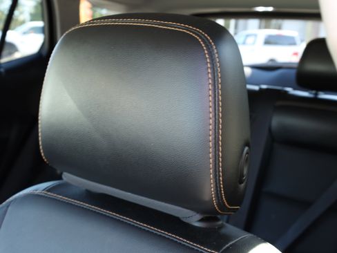 Used 2020 GMC Terrain SLT image 27