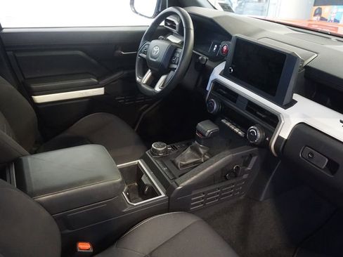 Used 2024 Toyota Tacoma TRD Off-Road AWD/4WD image 21