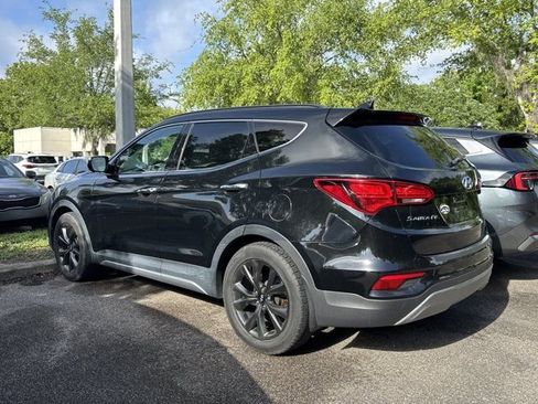 Used 2018 Hyundai Santa Fe Sport w/ Cargo Package FWD image 11