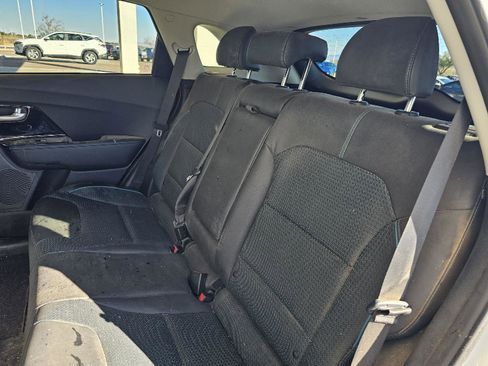 Used 2022 Kia Niro EX Premium w/ Cold Weather Package image 13