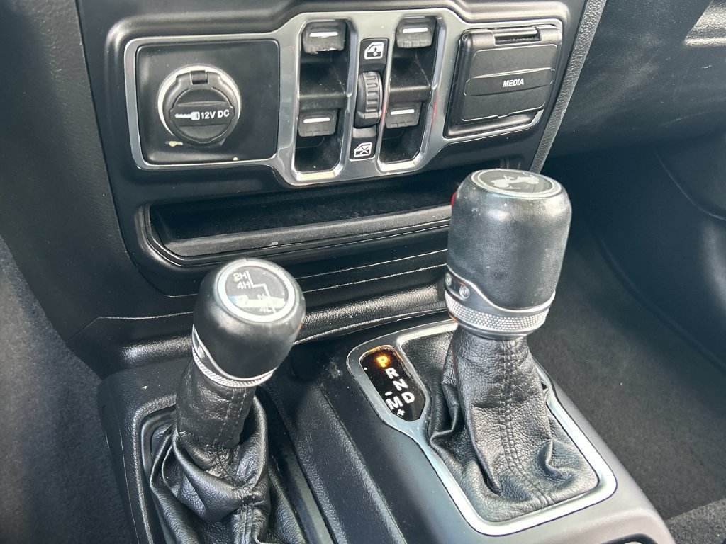 Used 2021 Jeep Wrangler Unlimited Sahara AWD/4WD image 16