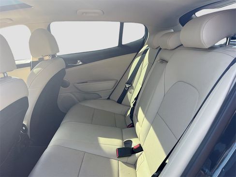 Used 2023 Kia Stinger GT-Line w/ Sun & Sound Package image 25