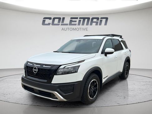 Used 2025 Nissan Pathfinder Rock Creek AWD/4WD image 1