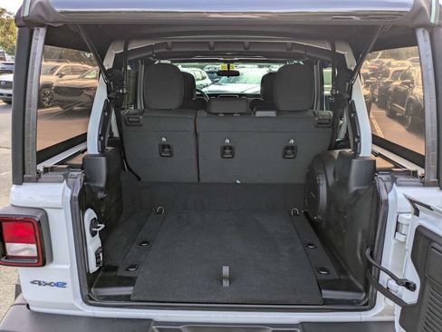 Used 2023 Jeep Wrangler Unlimited AWD/4WD image 14