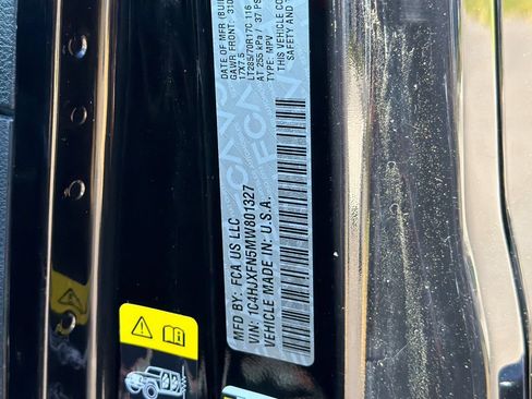 Used 2021 Jeep Wrangler Unlimited Rubicon w/ Cold Weather Group AWD/4WD image 34