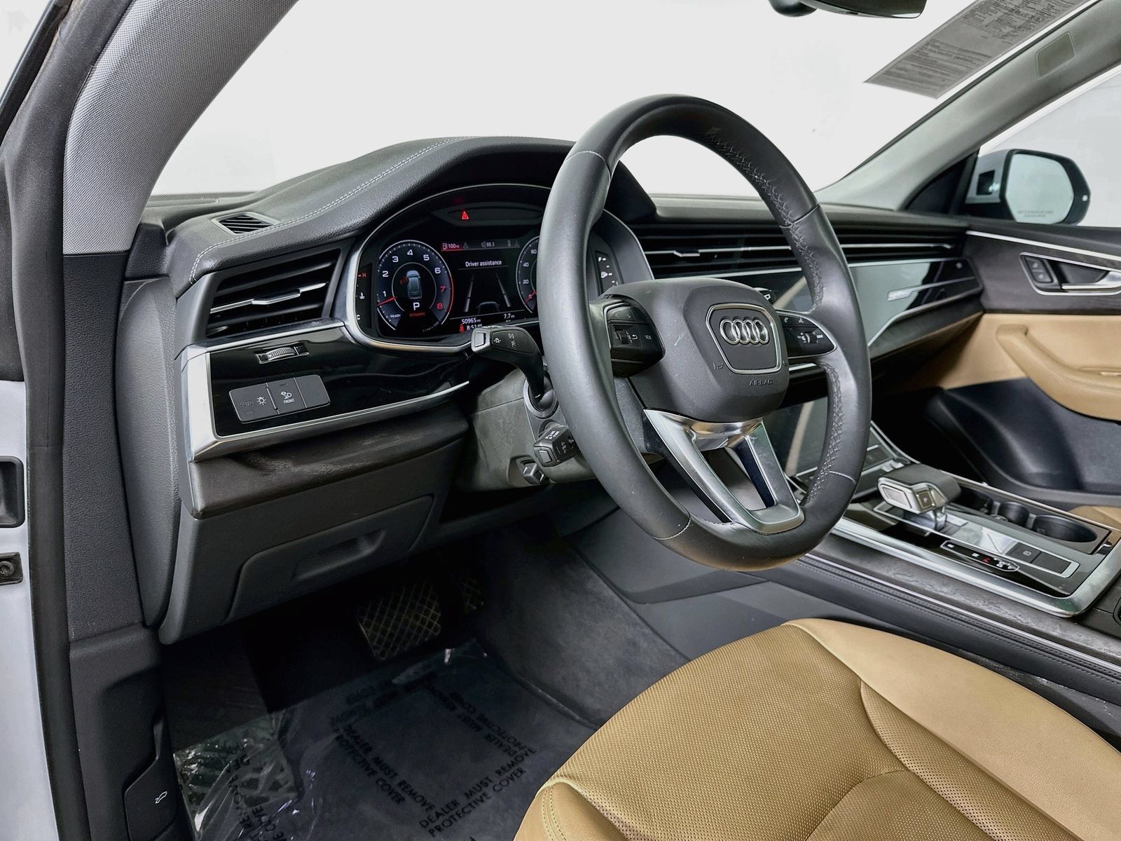 Used 2023 Audi Q8 Premium Plus w/ Premium Plus Package AWD/4WD image 9