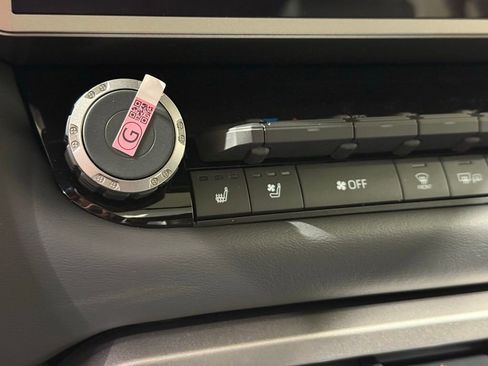 New 2026 Toyota Tundra Platinum AWD/4WD image 29