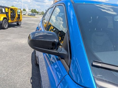 New 2025 Jeep Compass Latitude w/ Sun & Sound Group image 12