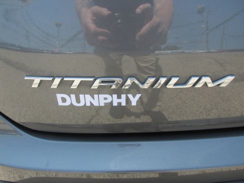 Certified 2024 Ford Edge Titanium image 18