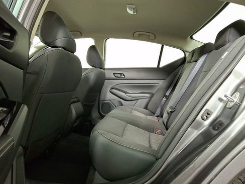 Used 2023 Nissan Altima 2.5 SV FWD image 13