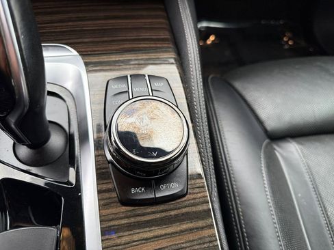 Used 2018 BMW M550i xDrive M550i xDrive w/ Dynamic Handling Package image 20