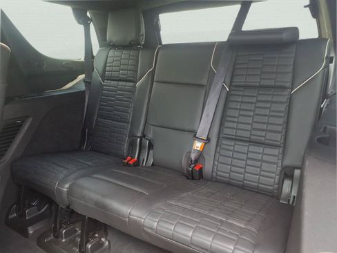 Used 2021 Cadillac Escalade Sport Platinum RWD image 14