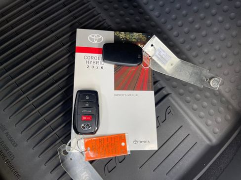 New 2026 Toyota Corolla SE image 9