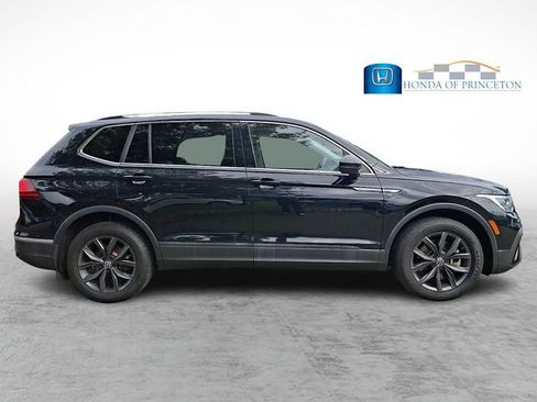 Used 2023 Volkswagen Tiguan SE AWD/4WD image 7