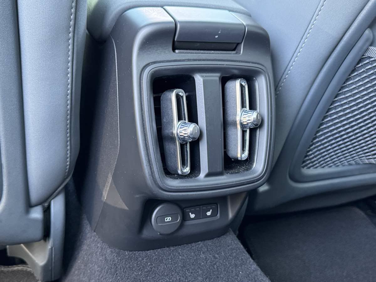Used 2024 Polestar Polestar 2 AWD/4WD image 23