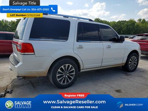 Used 2017 Lincoln Navigator Select AWD/4WD image 4