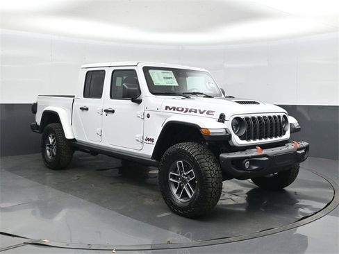New 2025 Jeep Gladiator Mojave image 6