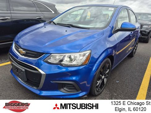 Used 2017 Chevrolet Sonic LT w/ Convenience Package FWD image 1