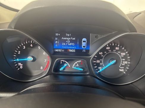 Certified 2019 Ford Escape Titanium w/ U9j03 - Titanium Tow Package image 17