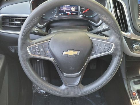 Used 2020 Chevrolet Equinox LT w/ LPO, Floor Liner Package AWD/4WD image 12