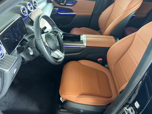 Certified 2023 Mercedes-Benz GLC 300 image 9
