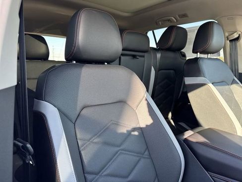 New 2026 Volkswagen Atlas Peak Edition AWD/4WD image 25