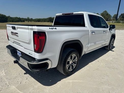 Used 2025 GMC Sierra 1500 SLT AWD/4WD image 7