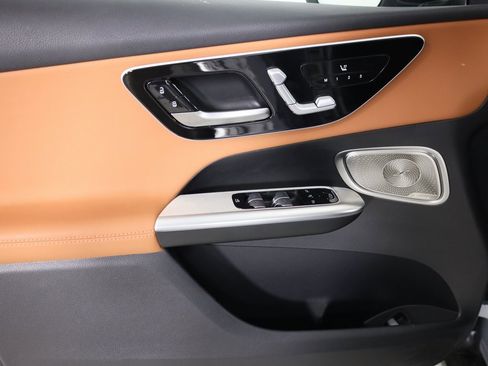 Certified 2026 Mercedes-Benz GLC 300 4MATIC image 10